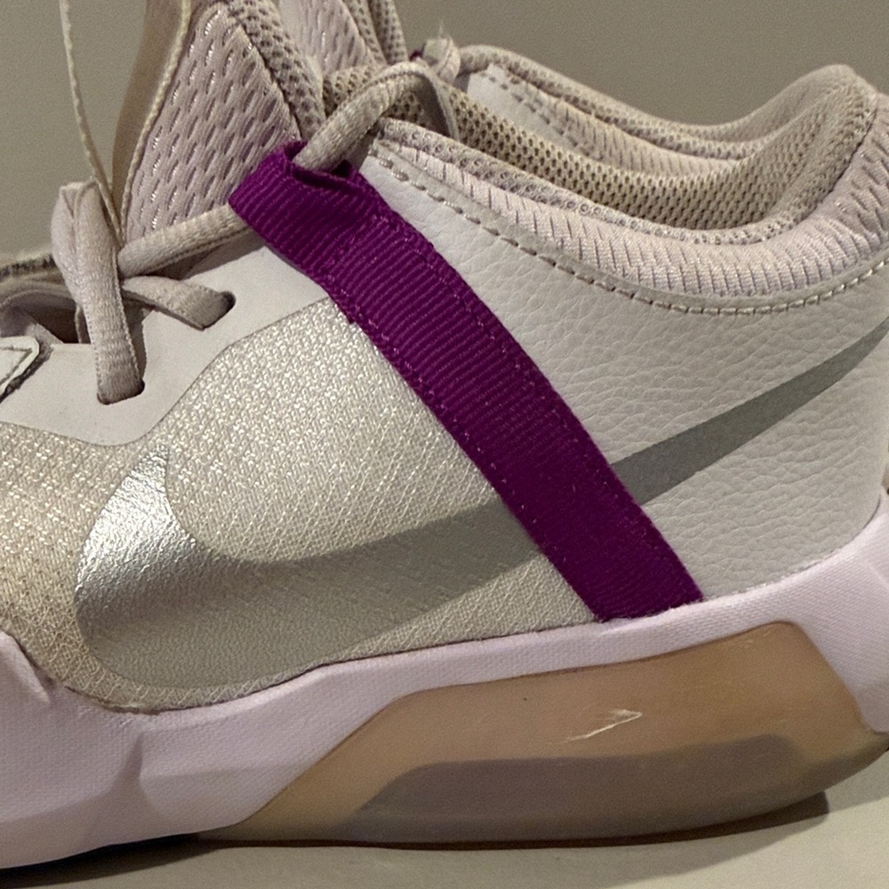 Girls Nike Indoor Basketball Sneakers